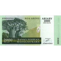 2003 -  Madagascar Pic 83  10000 Francs =2000 Ariary banknote