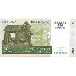 2004 - Madagascar PIC 87b billete de 200 Ariary S/C